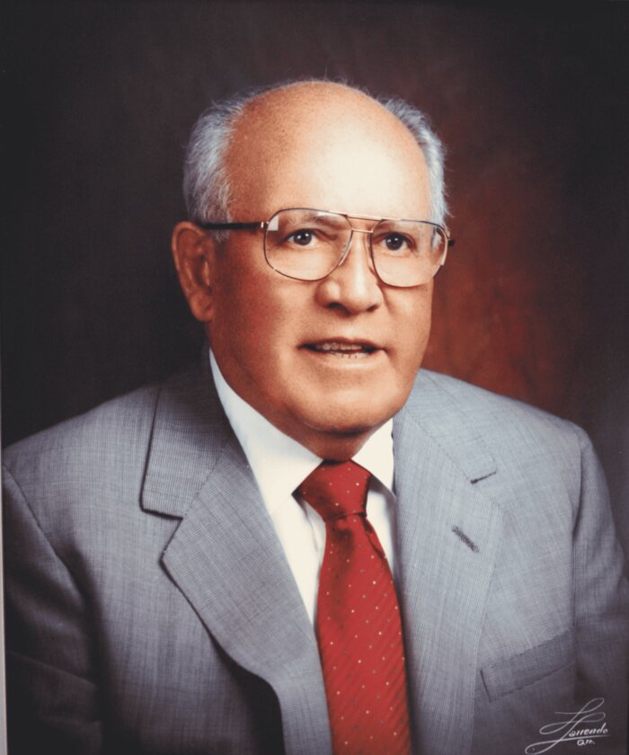 Don Roberto Ruíz Obregón, fundador de Súper Q